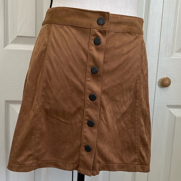 American Eagle Outfitters Dresses & Skirts - American Eagle Suede like mini skirt